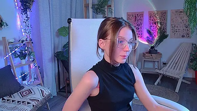 ElliFrankenweenie online show from April 2026 06:27:01 AM