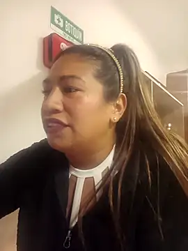 Snapshot of eva_vidal_ chatting on May 2026 11:45:01 PM eva vidal online show from May 2026 11:45:01 PM