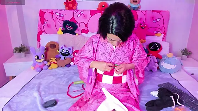 emma wilder  online show from March 2026 07:10:02 PM