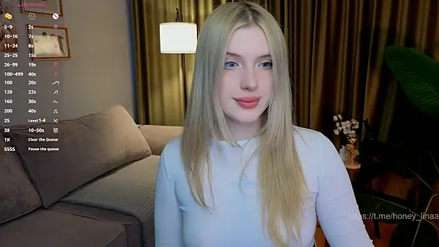 Snapshot of honey_kors chatting on May 2026 03:06:01 PM honey kors online show from May 2026 03:06:01 PM