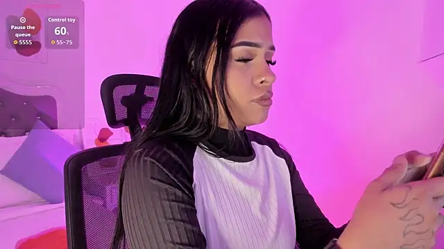 Aisha Haddad online show from February 2026 02:35:01 PM