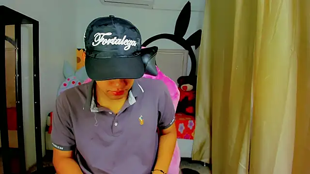 Top and bottom online show from April 2026 08:20:01 PM