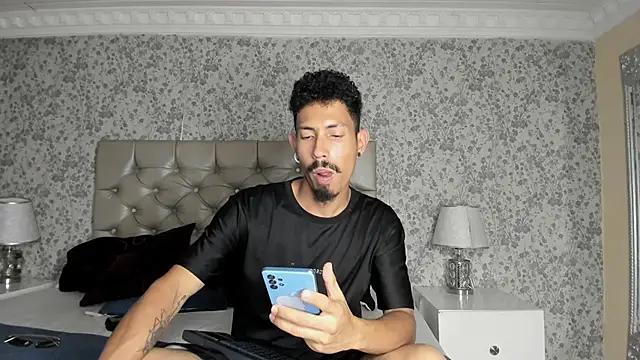 NoaahTylor online show from March 2026 08:03:01 PM