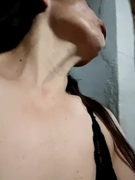 Layla Zaid online show from March 2026 01:34:01 AM