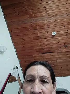 Layla Zaid online show from May 2026 03:40:01 PM