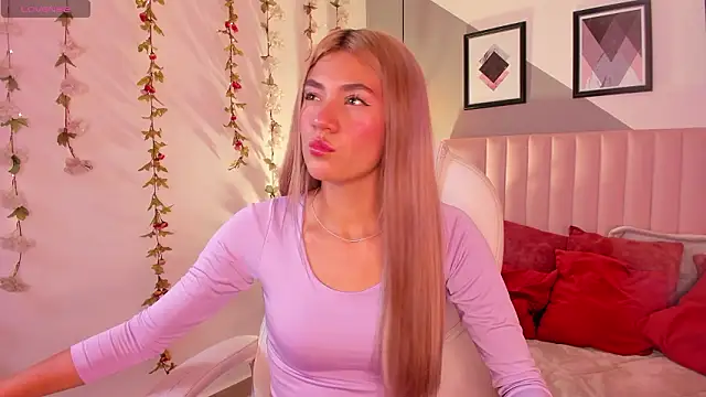 Snapshot of Chris_Velvett chatting on March 2026 08:56:02 PM Chris Velvett online show from March 2026 08:56:02 PM