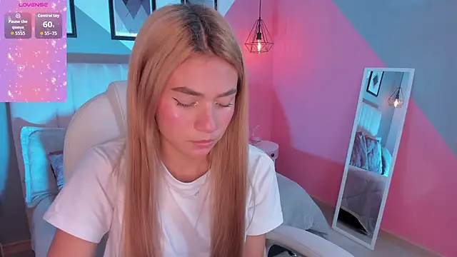 Snapshot of Chris_Velvett chatting on March 2026 08:53:01 PM Chris Velvett online show from March 2026 08:53:01 PM