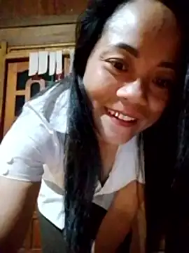 Snapshot of molly-xx chatting on May 2026 09:22:01 PM molly-xx online show from May 2026 09:22:01 PM