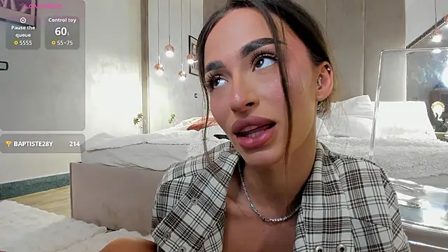 EvaK  online show from March 2026 05:44:01 AM