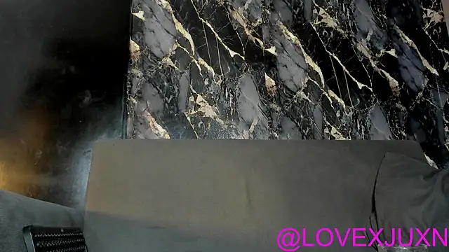 LovexJuxn8 online show from March 2026 09:36:01 PM