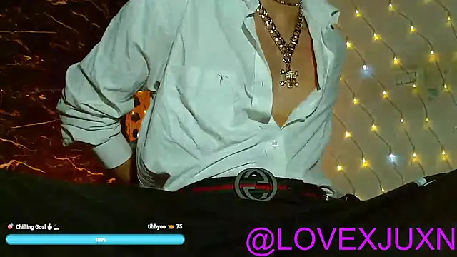 Snapshot of LovexJuxn8 chatting on May 2026 04:51:02 AM LovexJuxn8 online show from May 2026 04:51:02 AM