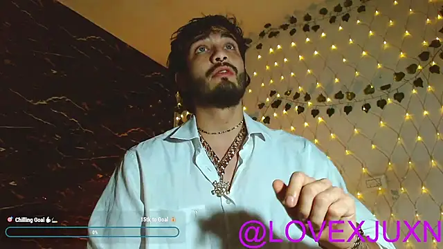 Snapshot of LovexJuxn8 chatting on May 2026 12:52:01 AM LovexJuxn8 online show from May 2026 12:52:01 AM