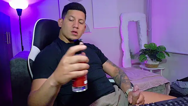  robertobaggioo online show from June 2026 12:29:01 PM