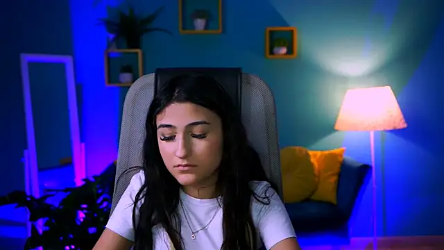 Snapshot of TerezaRobinson chatting on February 2026 01:29:02 PM TerezaRobinson online show from February 2026 01:29:02 PM