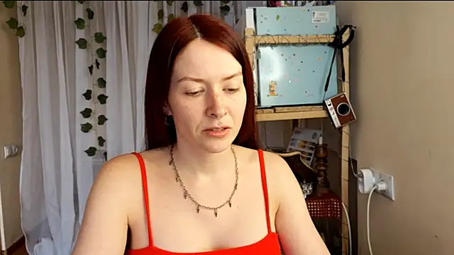 Kamila Moore  online show from March 2026 02:45:02 PM