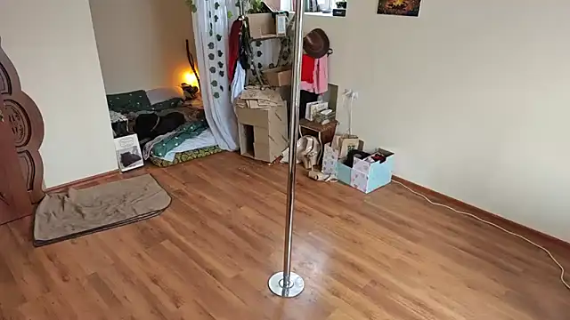 Kamila Moore  online show from March 2026 12:52:02 PM