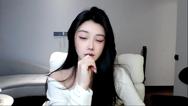 MedeLineayr online show from March 2026 04:02:01 PM