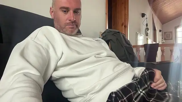 marcovik1 online show from February 2026 11:40:02 AM