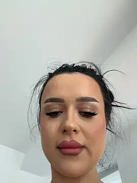 Katty Pery online show from February 2026 12:16:01 PM