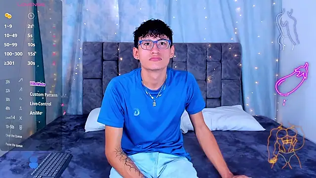 NicolasTorrez online show from June 2026 08:32:02 PM