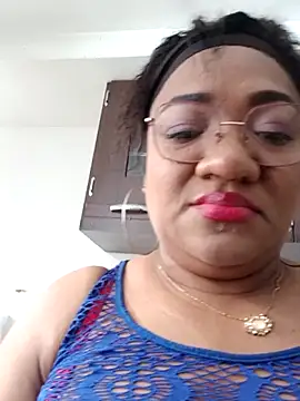 Snapshot of honey-suckle chatting on February 2026 02:36:01 PM honey-suckle online show from February 2026 02:36:01 PM