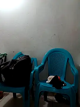 Snapshot of honey-suckle chatting on March 2026 05:31:02 PM honey-suckle online show from March 2026 05:31:02 PM