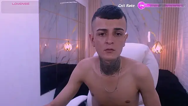 Snapshot of benjamin_anthony chatting on February 2026 03:09:01 PM benjamin anthony online show from February 2026 03:09:01 PM