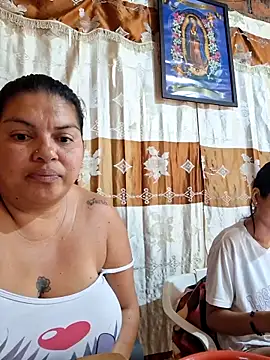 Juli Powl online show from March 2026 01:18:01 PM