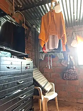 Juli Powl online show from March 2026 01:01:01 PM