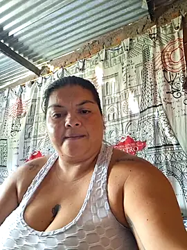 Juli Powl online show from June 2026 04:20:01 PM