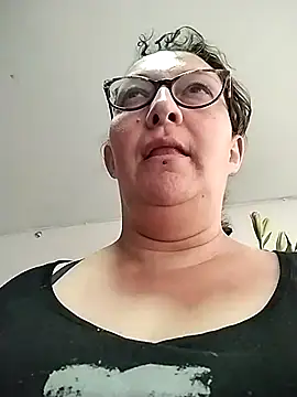  Saraqueen online show from March 2026 03:29:01 PM