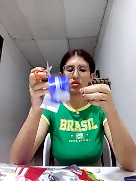 Snapshot of Esperanza__hot chatting on February 2026 02:51:01 AM Esperanza hot online show from February 2026 02:51:01 AM