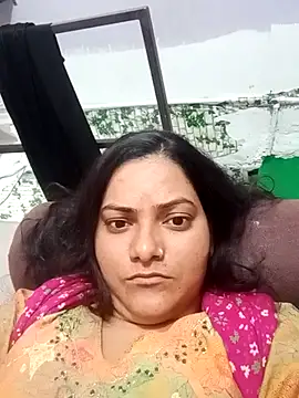 Snapshot of Anushka_Singh0 chatting on February 2026 10:36:01 AM Anushka Singh0 online show from February 2026 10:36:01 AM