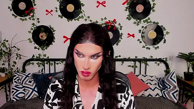 MadisonEsprit online show from April 2026 03:11:01 PM