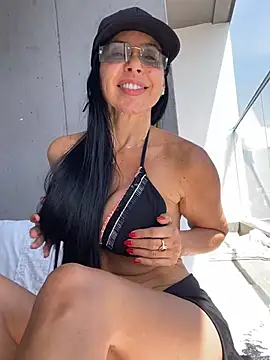 Snapshot of caritoo21 chatting on June 2026 04:09:02 PM caritoo21 online show from June 2026 04:09:02 PM