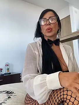 caritoo21 online show from July 2026 07:39:01 PM