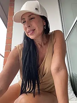 caritoo21 online show from August 2026 07:49:01 PM