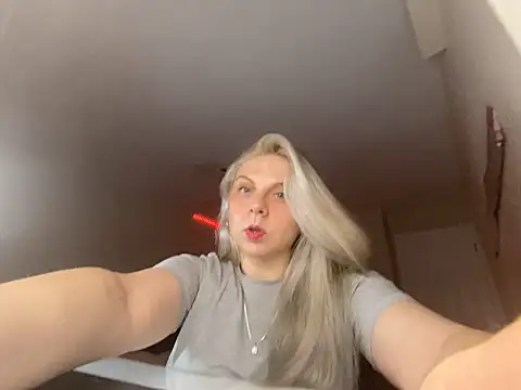 i love iva online show from February 2026 04:31:01 AM