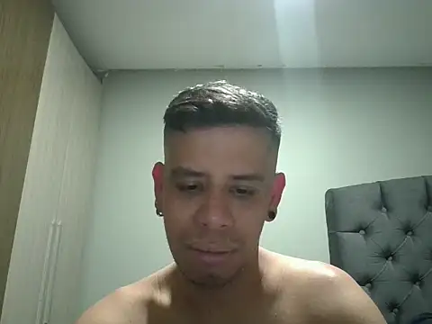 WILD BIGCOCK35 online show from February 2026 12:44:01 AM