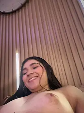 mia-rodrigues online show from February 2026 06:26:01 AM