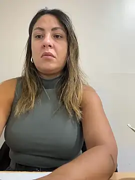 leona-david online show from April 2026 12:22:01 PM