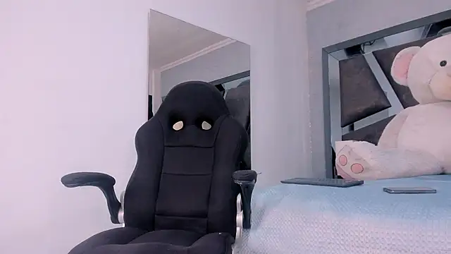 ElektraBomdans online show from March 2026 04:18:01 AM