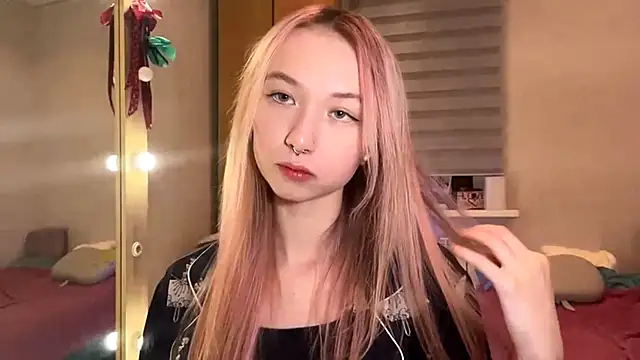 PinkTraible online show from February 2026 01:08:02 PM