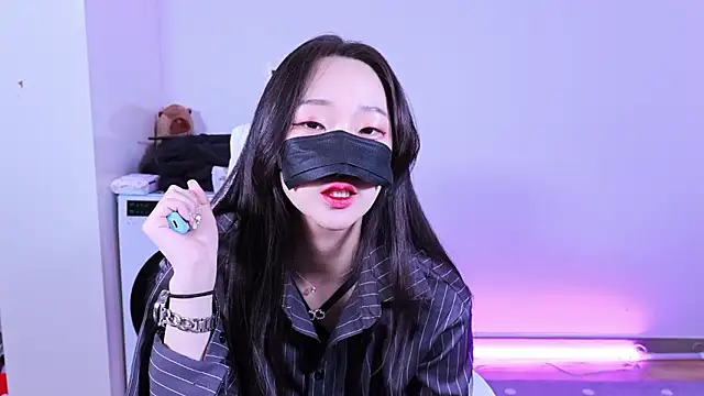 Snapshot of sodami01 chatting on April 2026 02:33:01 PM sodami01 online show from April 2026 02:33:01 PM