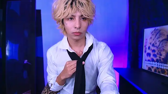 prince oliverr online show from April 2026 04:37:02 AM