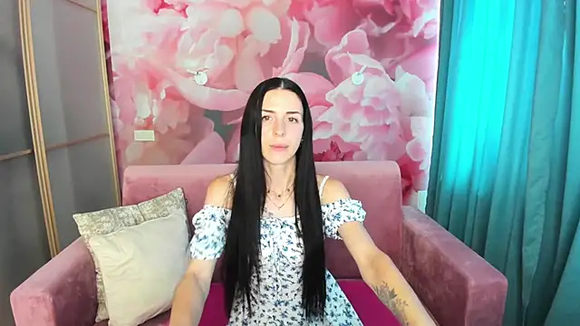 Snapshot of NoirDiva chatting on July 2026 07:34:02 AM NoirDiva online show from July 2026 07:34:02 AM