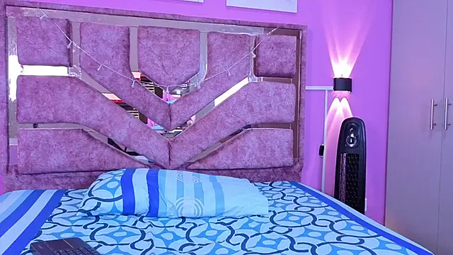 mia honey lov online show from March 2026 12:16:02 PM