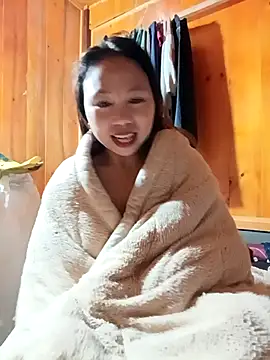 Snapshot of Pretty_girl_2 chatting on February 2026 01:17:01 AM Pretty girl 2 online show from February 2026 01:17:01 AM