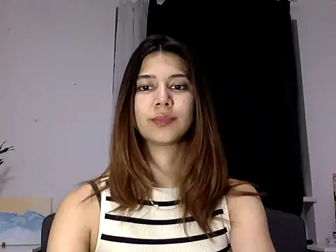 Snapshot of KiraVixenSweet chatting on March 2026 10:38:02 PM KiraVixenSweet online show from March 2026 10:38:02 PM