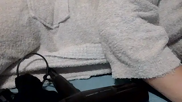 luanahot1 online show from April 2026 07:19:02 PM